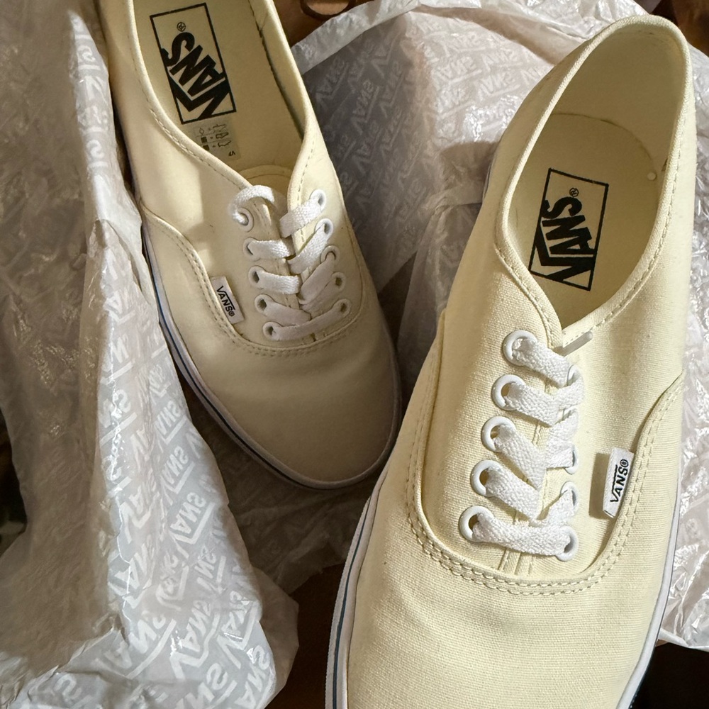 Vans Authentic - Picture 2 of 4